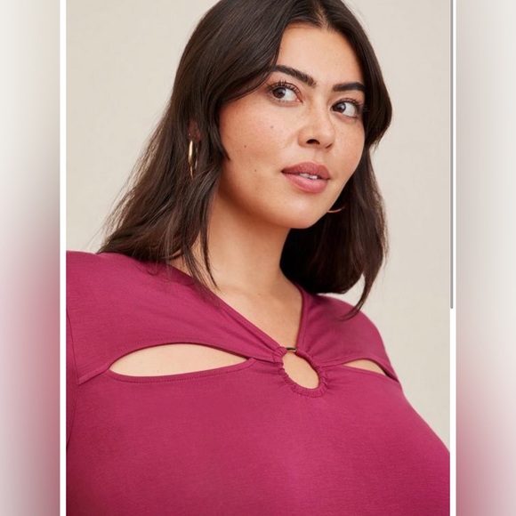 Torrid Super Soft O-Ring Detail And Cutouts Long Sleeve Top - Picture 4 of 4